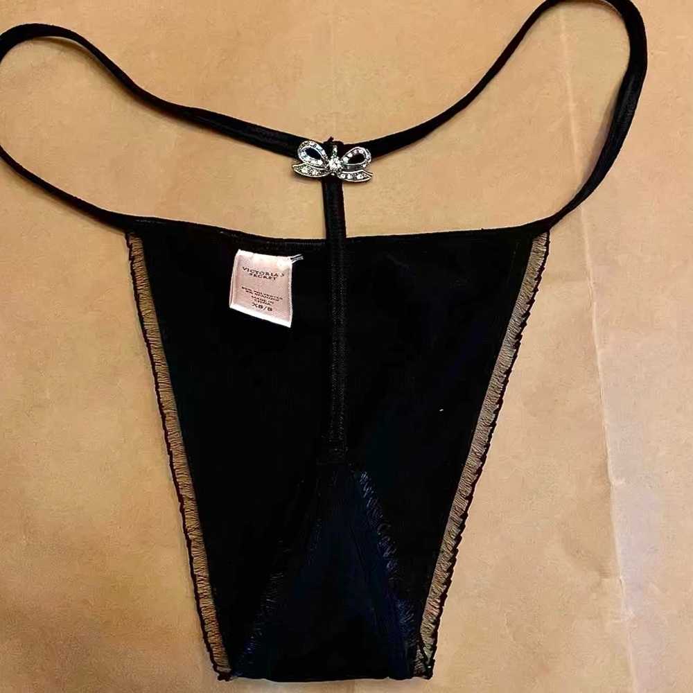 NWOT Victoria’s Secret sexy bow tie thong.